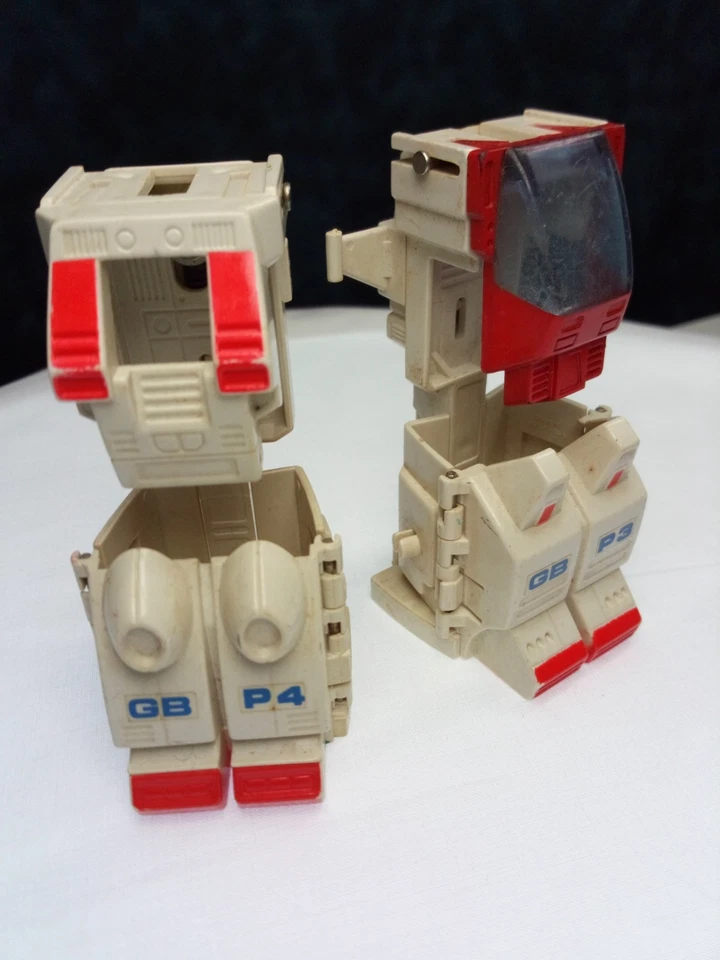Vintage 1984 Bandai GO BOTS  -  Power Suits GB P3 and GB P4  discoloring - Image 2 of 4