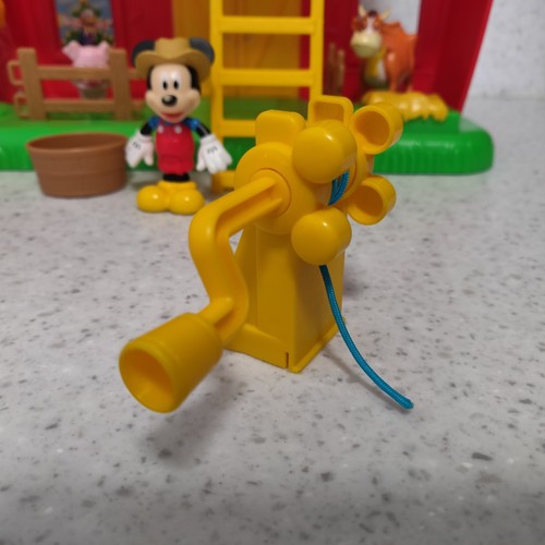 Divertido juego Mickey Mouse Barnyard con figuras y animales probado funciona - Imagen 7 de 9