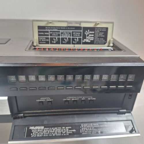 GE Modelo 1 VCR0005W ‐ VHS VCR VCR Carga Superior ‐ VCR, Probado, Funciona - Imagen 6 de 15