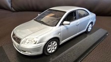 Minichamps 1/43 TOYOTA first generation Avensis sedan set of 2 not for sale