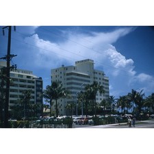 Desert Inn Motel Sign Wagon and Horses 1957 Miami Red Border Kodachrome Slide #2