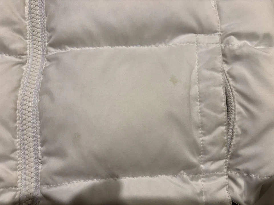 Chaleco acolchado de plumón The North Face 600 de colección para niña talla pequeña blanco Foto 4 de 4