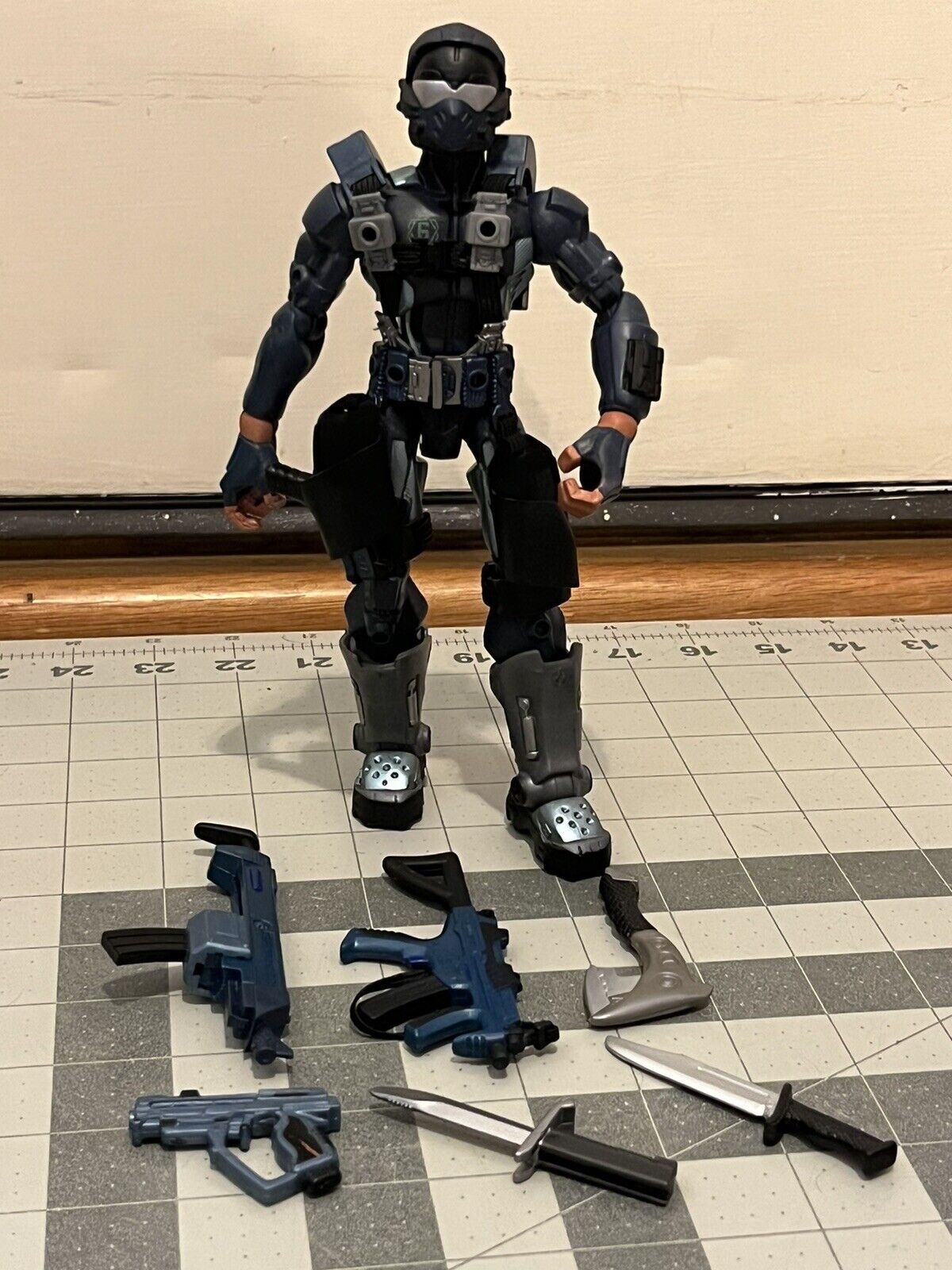 Picture 1 of 6