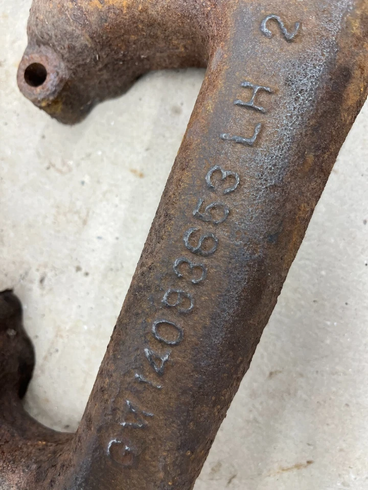 Chevrolet C10 K10 Malibu 1984 85 75 76 81 bloque pequeño colector de escape 14093653 Foto 4 de 4