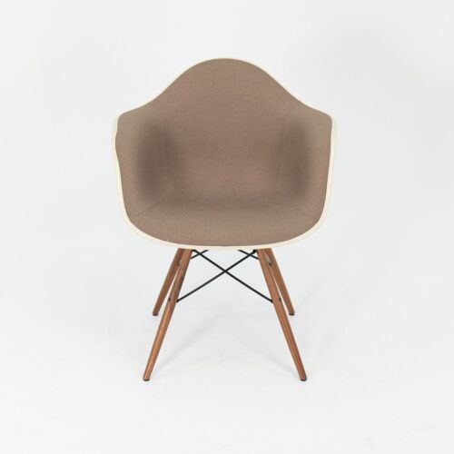 2018 Herman Miller Eames Fiberglass DAW Dining Chair Tan Fabric Walnut 6x Avail - Picture 6 of 12