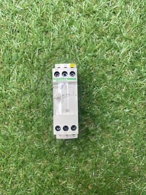 zeitrelais. symmetrische arbeit und ruhe. - 0,05..1s - 24VAC/DC - 1OFRE7MA11BU