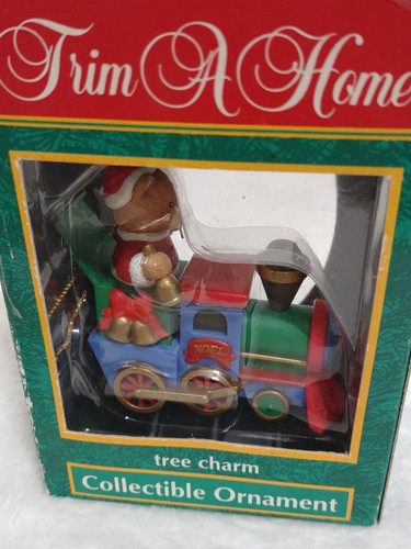 Finitura A Home ornamento natalizio orso su treno vintage nuovo con scatola - Foto 4 di 4