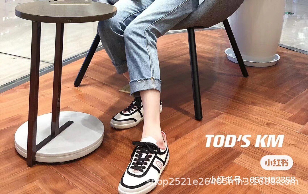 Foto 10 di 24