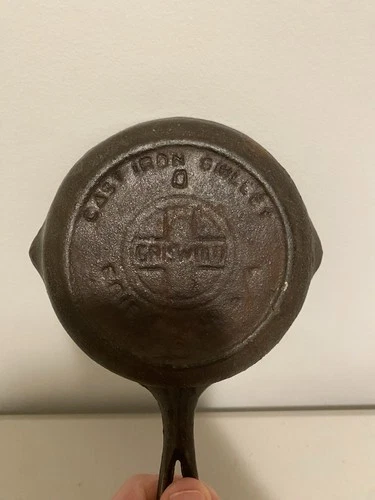 Griswold Cast Iron Skillet #0 562 Small 4 Inch Double Spout