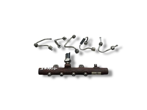 Nissan Qashqai 2010 Kraftstoffverteiler Einspritzleiste Verteilerrohr MDV95638