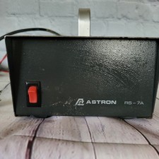 Astron 13.7Vdc Linear Regulated power supply 5A Model RS-7A Powers On