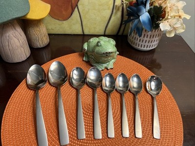 Oneida SATIN ACCENT Stainless Variety 8 Spoons - Serving, Soup, Tea/Tablespoons