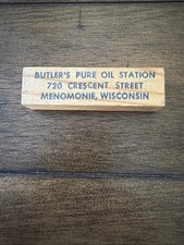 WISCONSIN Menonomie BUTLERS STATION HUILE PURE Publicité Bois Sifflet Gaz Auto