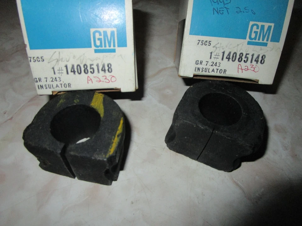 2 isoladores de eixo estabilizador dianteiro NOS 1984 1985 1986 Buick Skyhawk 14085148 - Imagem 2 de 3