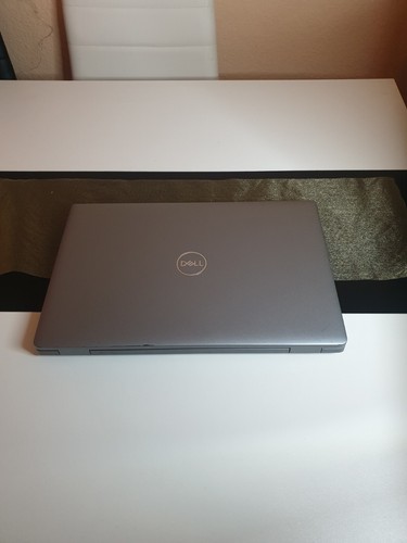 Dell Latitude 5520/ Intel Core i7-1185G7/32GB/512GB SSD - Bild 2 von 6