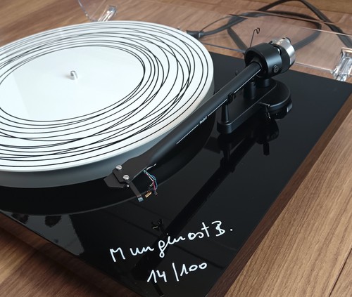 PRO-JECT ART 1 Plattenspieler ( Limited Edition 14/100 Worldwide ) !!!