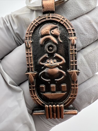 Vtg style Ancient Egyptian Pharaohs Souvenir Gold / Copper Color Keychain - Picture 4 of 6
