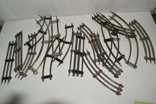 AMERICAN FLYER VINTAGE 40 TRACK AND SMALL ACCESSORY LOT MLQ26 