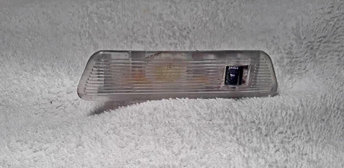Maserati Mexico, Qporte I original rear view mirror mounted map light