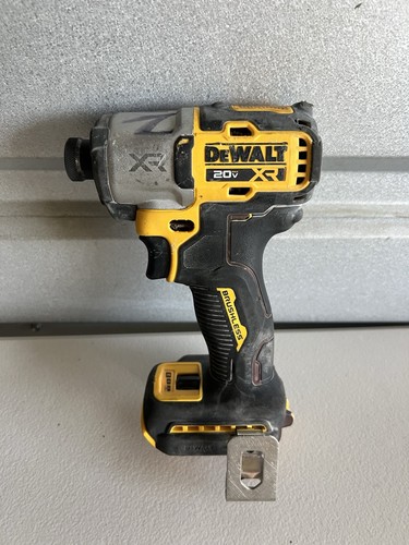 DeWALT DCF845 20V MAX XR 1/4" Brushless Impact Driver FOR PARTS only
