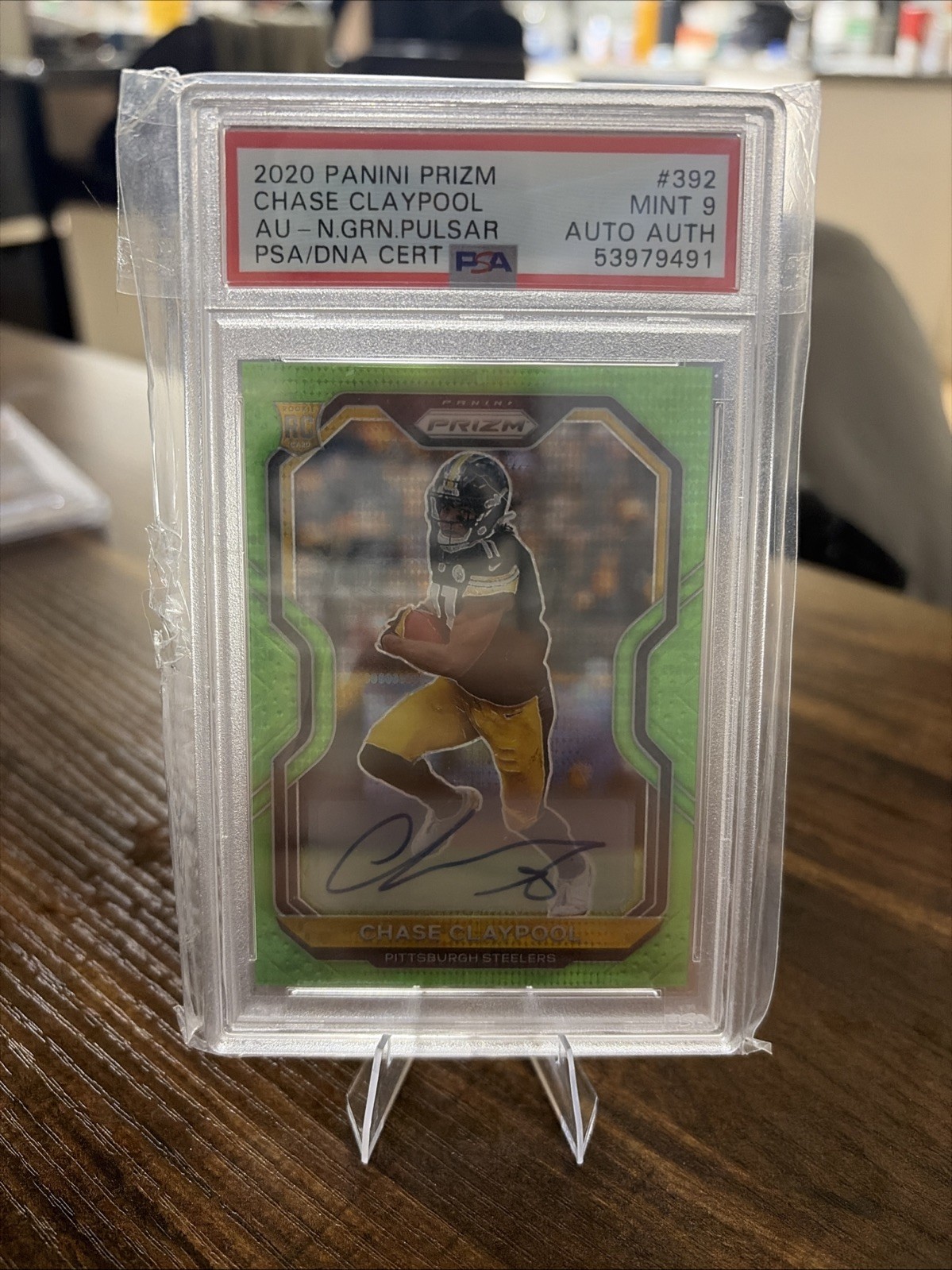 2020 Panini Prizm - Rookie Chase Claypool #392 Neon Green Pulsar Prizm auto