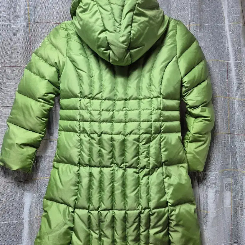 Moncler Girls' Long Puffer Jacket - Size 8A, Green thumbnail 9