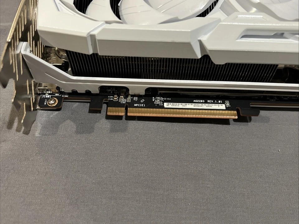 * NOT WORKING * ASRock Radeon RX 7900 XTX Taichi White 24GB OC Graphics Card - Image 2 of 4