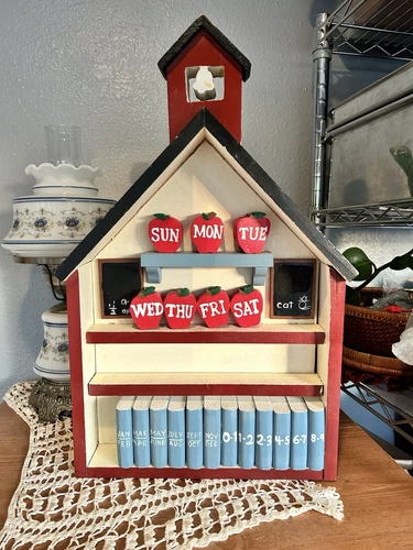 Vintage Wooden School House Themed Perpetual Calendar. Interactive.