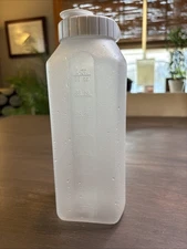 Vtg Rubbermaid Servin Saver 1 Quart Drink Bottle Beverage Jug Pitcher White