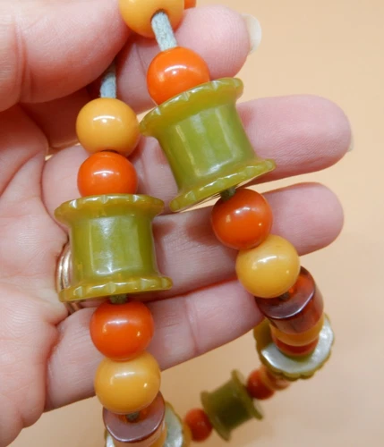 Vintage Bakelite beads necklace