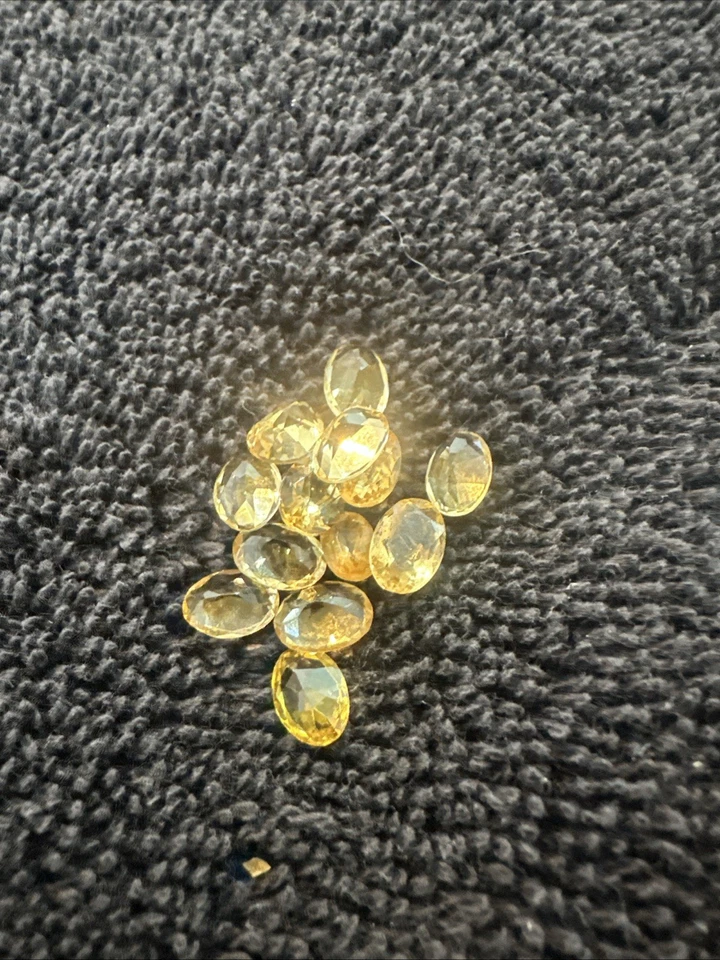 Citrine Loose Stones 9 ct Lighter Yellow 13 Oval Stones 4 Ct Of 8 Stones Darker - Image 4 of 4