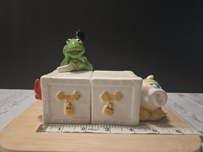 Vintage Sigma Magician Porcelain S&P Kermit The Frog Miss Piggy Muppets