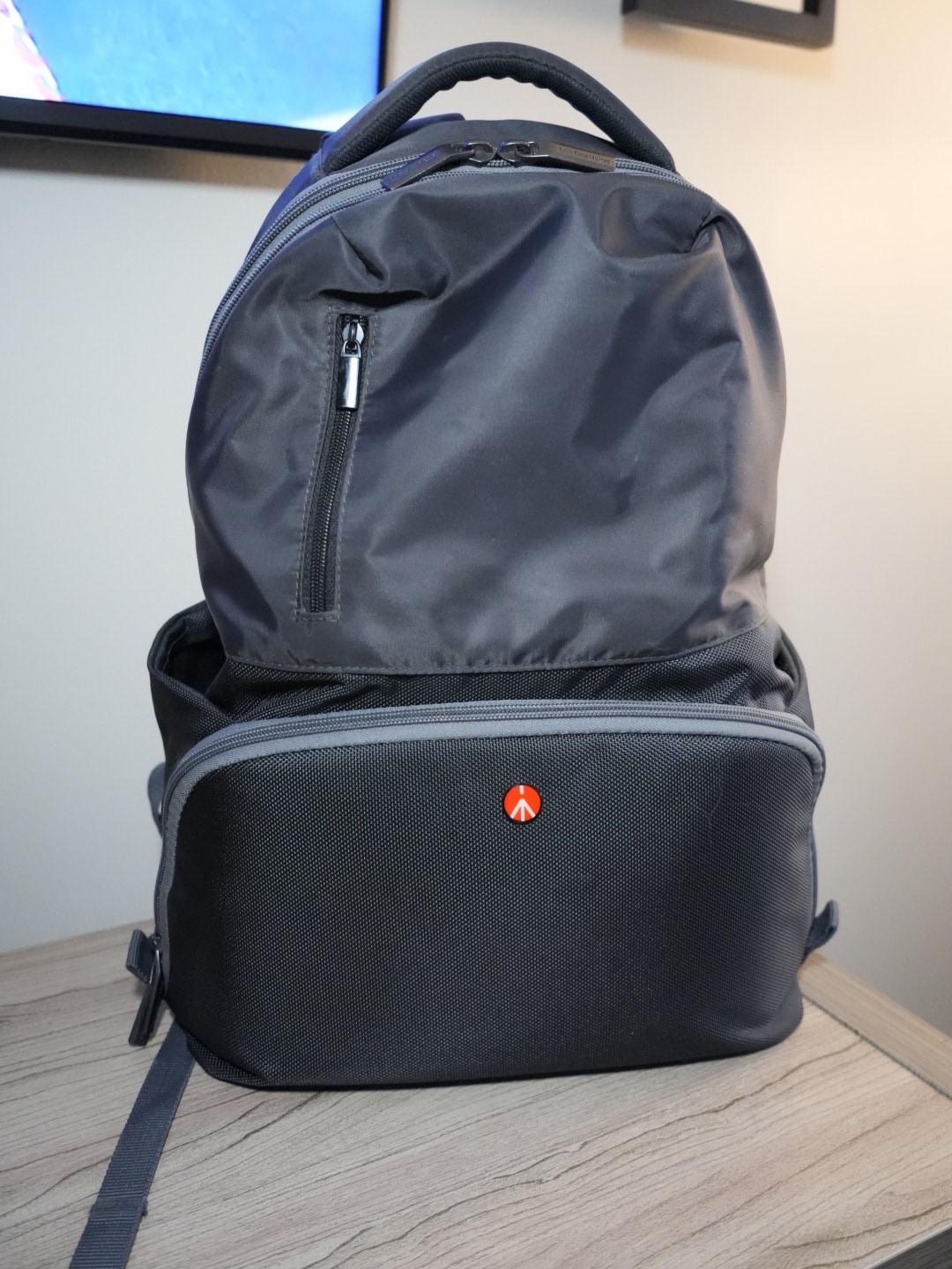 1 (mb Ma-a1-15) &ndash; Dark Charcoal Gray