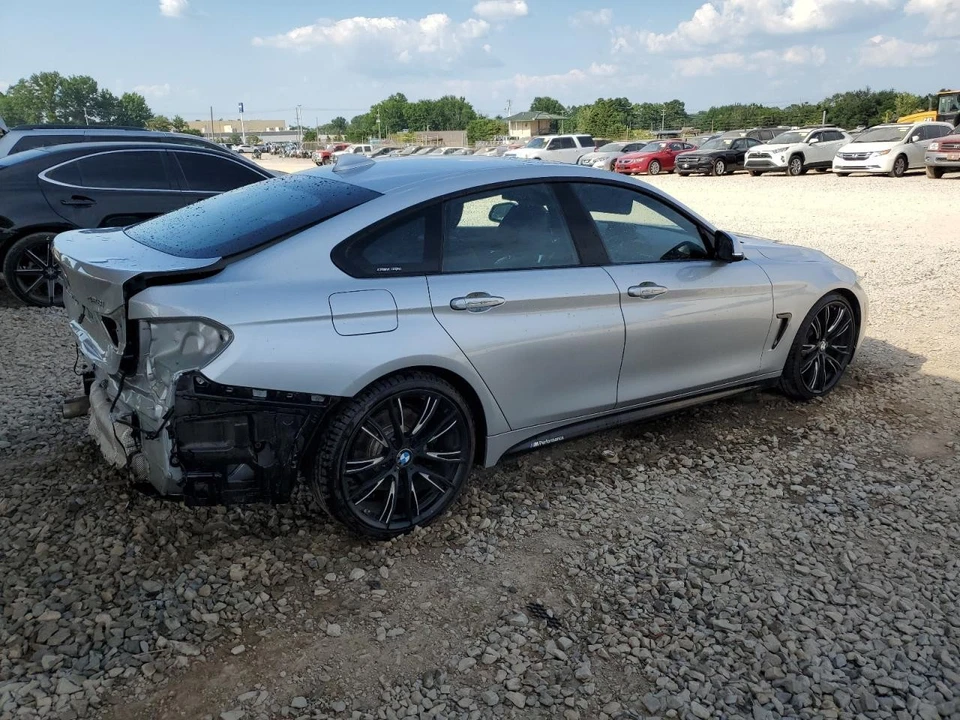 Espejo de puerta derecho usado se adapta a: BMW 428I 2016 sin vista envolvente con base de alto brillo R Foto 3 de 4