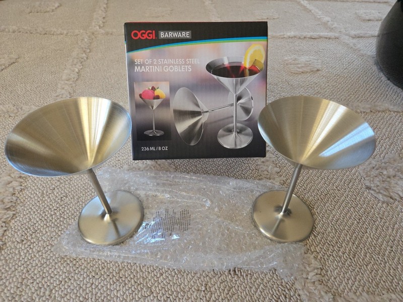 New OGGI Bakeware Set 2 Stainless Steel Martini Goblets 8oz Unbreakable Cocktail