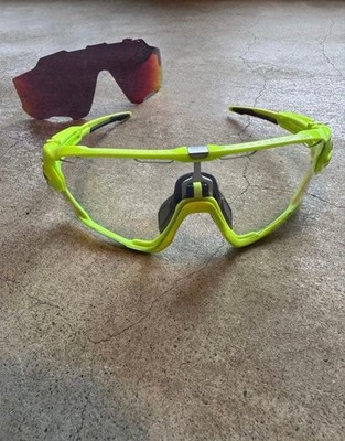 Oakley Jawbreaker Sports Sunglasses With Interchangeable Lenses