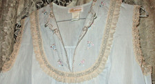 Vintage Barbizon Light Blue Tan Lace Nightgown Robe Blendaire Batiste Petite