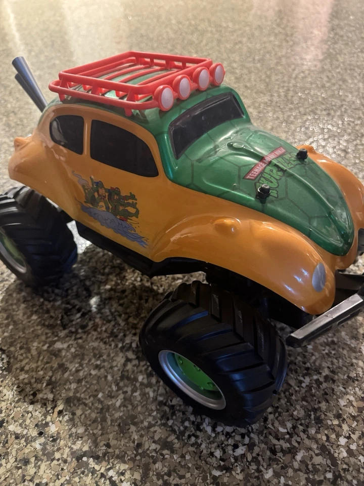 Camión de radiocontrol Teenage Mutant Ninja Turtles Volkswagen Beetle a batería Foto 2 de 2