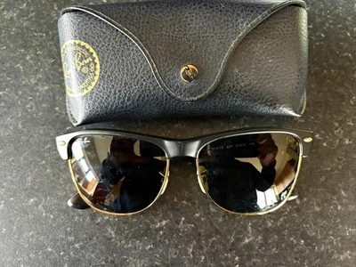 Ray-Ban RB4175 Clubmaster Sunglasses Black Frame Green Tinted Lens 145 C/W Case