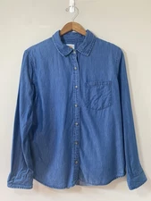 C&C California Shirt Womens LARGE Denim Chambray L/S Lightweight Button Up EUC!
