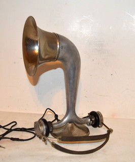 BEAUTIFUL WORKING 1921 KING AMPLITONE RADIO HORN SPEAKER WITH HEADPHONE DRIVER