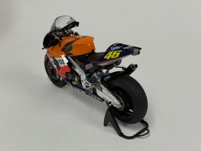 1/12 Tamiya Master Work Honda RC211 V from 2003 Moto GP of V.Rossi