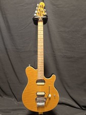 Musicman Axis 1998 con custodia rigida D-Tuna prodotto da Usa