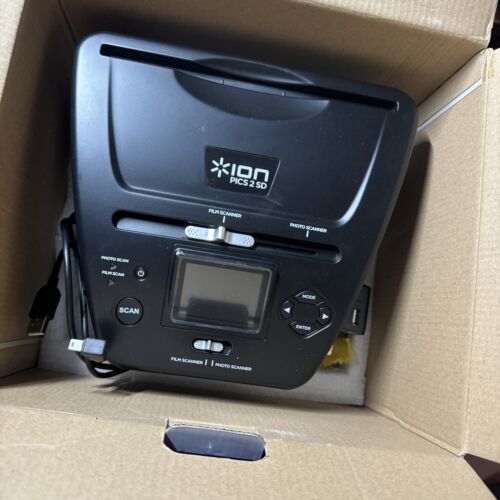 Ion Pics 2 SD Scanner Photo Slide and Film Scanner Complete Color Screen - Picture 3 of 3