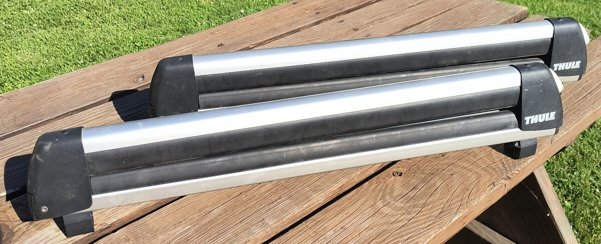 Thule 724 Flat Top Ski/Snowboard Roof Rack With Lock and