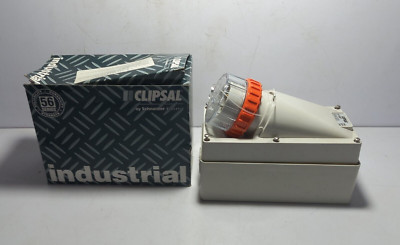Clipsal 56AI320 Geräteanschluss / 3 Runde Pins / 20A IP66 / 250V 50Hz