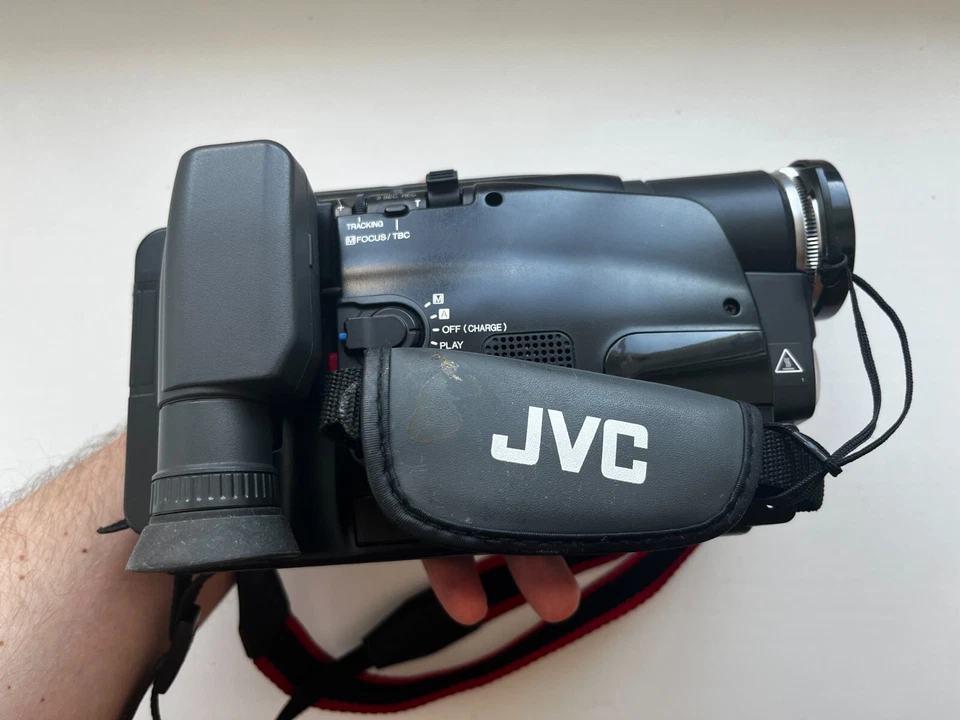 VTG JVC GR-FXM393 PAL Compact VHS VHSC Camcorder Camescope Video Camera (TESTED) - Image 3 of 4