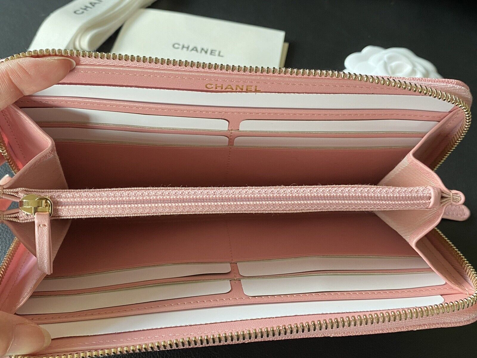 NIB 19S Chanel Iridescent Pearly Pink Caviar Medium Classic Double Fla – Boutique  Patina