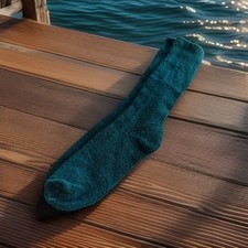 Women's VTG Socks Crew Emerald Green Soft Acrylic Terry 9-11 USA Made OTC