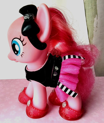 Hasbro My little Pony 2010 Pinkie Pie Zubehör abnehmbare Kleidung und Schuhen